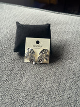 Load image into Gallery viewer, Boho Flower Stud
